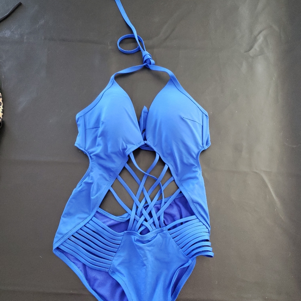 Cute One piece swimsuit